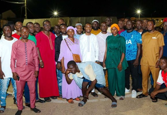 Aboisso / Rupture collective de jeûne –  La jeunesse RHDP du Sud-Comoé rassemble jeunes musulmans et chrétiens