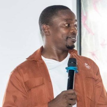 Arts plastiques – Avec l&rsquo;exposition « Babi, la cité des dieux », Pascal Konan « revisite » Abidjan