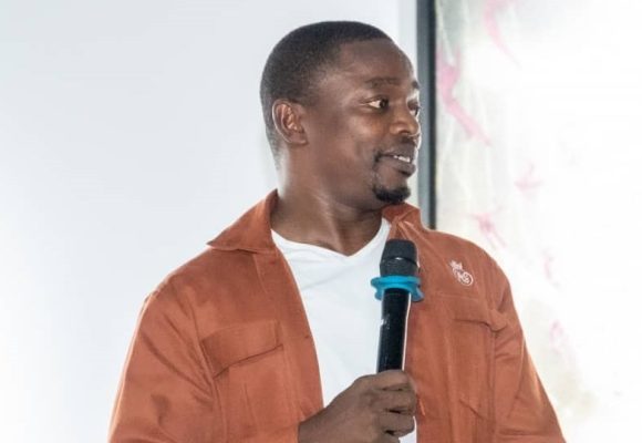 Arts plastiques – Avec l&rsquo;exposition « Babi, la cité des dieux », Pascal connaît « revisite » Abidjan