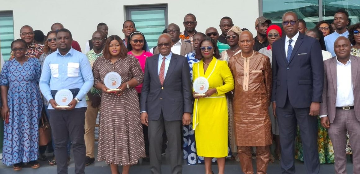 Côte d’Ivoire / Challenge social de la Fondation LONACI  –  La journaliste Fatou Sylla de Frat-Mat remporte le premier prix