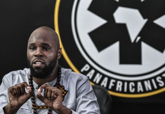 Bénin – Pourquoi et avec qui Kemi Seba a été arrêté en Afrique du Sud ?