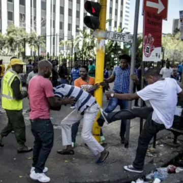 Afrique du Sud  –  L’UJPLA condamne la montée de la xénophobie et appelle à la protection des journalistes