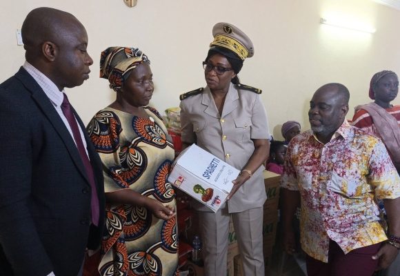 Projet « Popote familiale » à Aboisso  –  La Direction régionale de la Cohésion nationale et de la Solidarité soulage des familles vulnérables