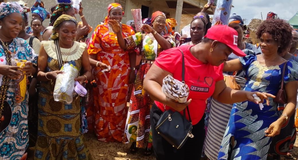 ph.Bloléquin femmes fête Cavally – Les femmes de Bloléquin et de Toulepleu scellent un pacte avec Chantale Noho