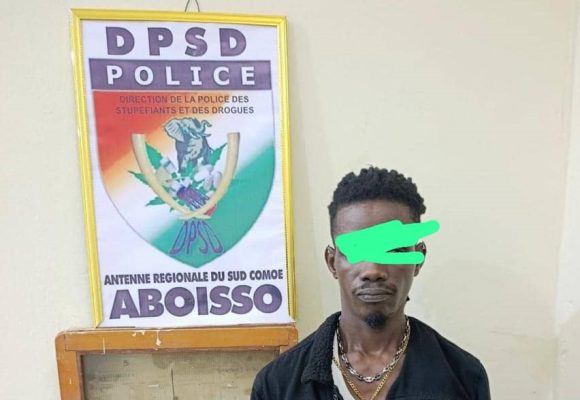 Adiaké –  Un réparateur de téléphones portables interpellé en possession de six blocs de cannabis
