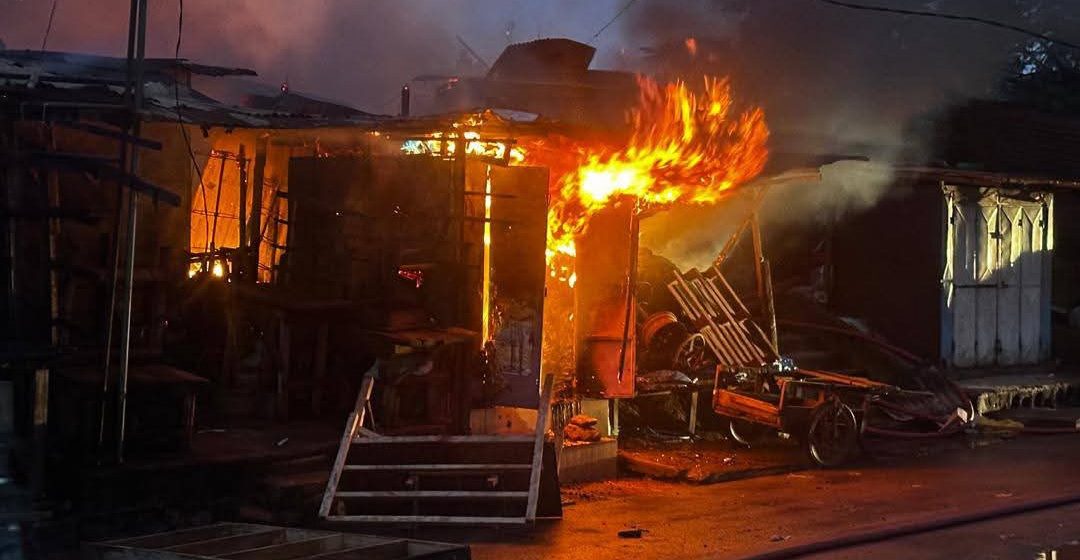 Ph. incendie marché Aboisso 1 Aboisso – La grand marché incendié, plusieurs dégâts matériels : ce qui s’est passé