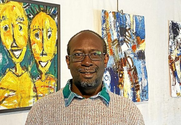 Interview  – Martial Moulo, artiste-peintre : « Je garde espoir qu&rsquo;il y aura des opportunités, des ouvertures »