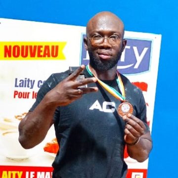 ph. Sport fils Yao Noel Championnat National de Powerlifting 2026 – Yao Boris, médaillé de Bronze