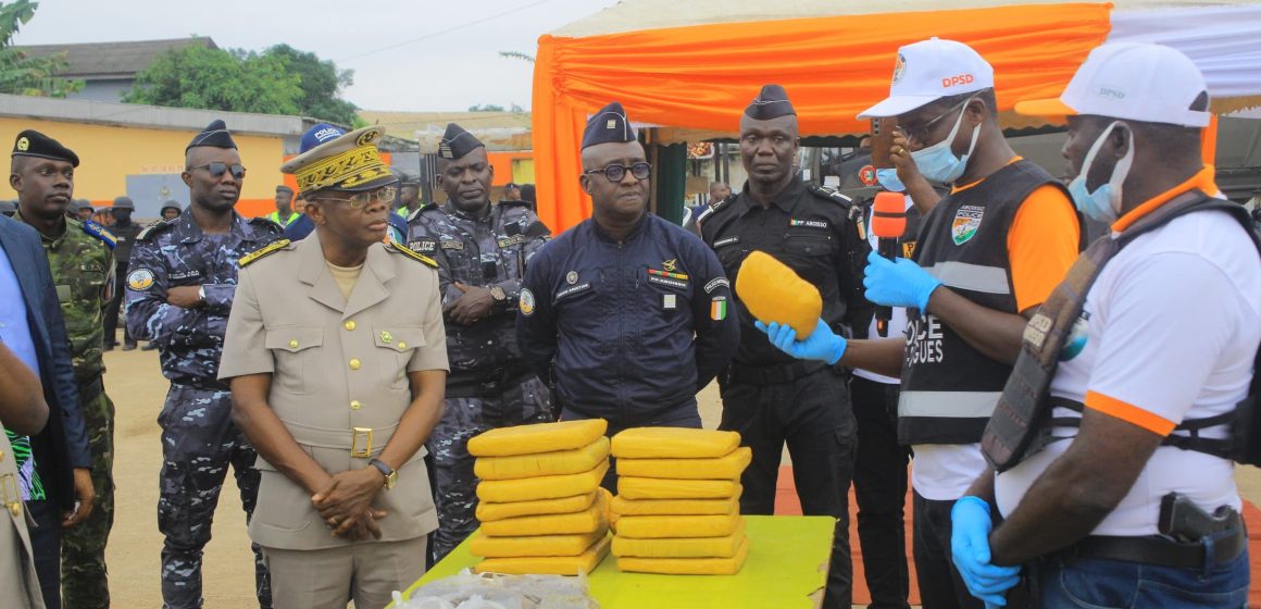 ph.Aboisso vacences sécurisées 3 Lancement de « L’Opération Vacances sécurisées XI » à Aboisso – Le préfet de police prévient : « Nous allons organiser des rafles ciblées dans les quartiers »