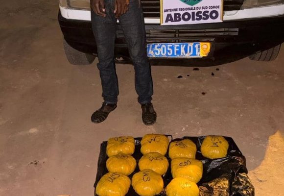 Assinie  – 10 ballons et 21 blocs de drogue saisis par la Police : La zone, une véritable plaque-tournante de la drogue
