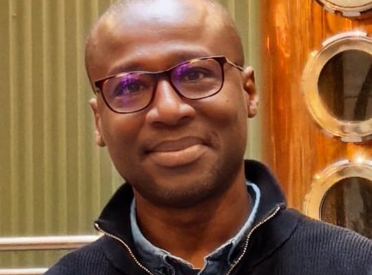 L&rsquo;artiste en son miroir : Malick Traoré, le gardien du temple Martial Moulo