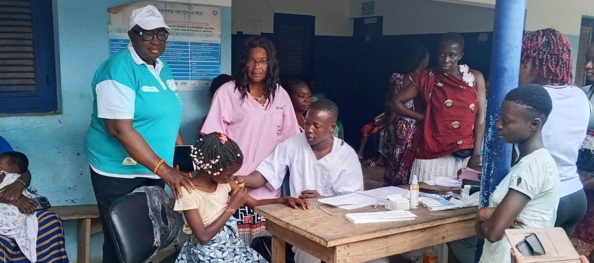 ph. Cancers lutte Bongouanou Campagne de vaccination « Moronou sans cancers » – 10.000 personnes sensibilisées et 755 femmes dépistées à Bongouanou