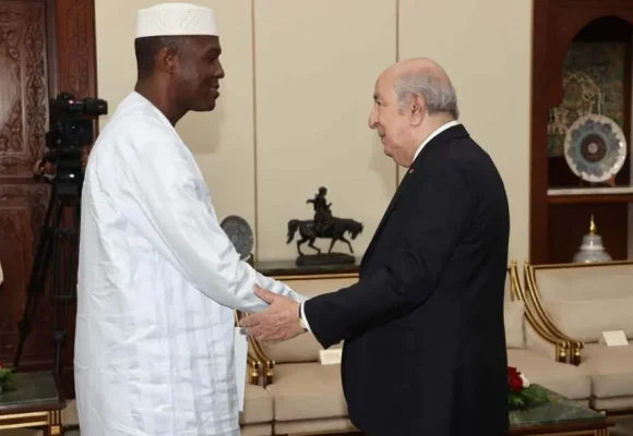 ph. Mali Alger Maiga chez Tebboune Relations Mali-Algérie – L’opposant malien Ismaël Sacko parle d’une déculottée de Bamako face à Alger