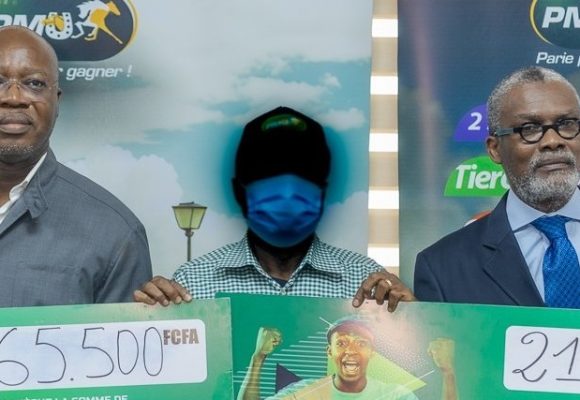 ph. Parieur LONACI vainqueur LONACI – Un parieur remporte plus de 47 millions FCFA au PMU : Voici les étapes de son gain