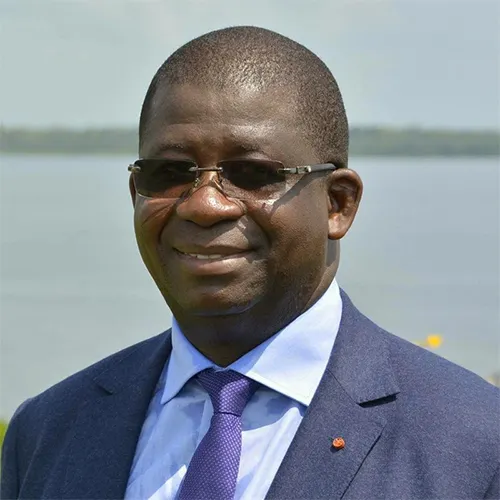 ph. ministre Hien Sié 2 Côte d’Ivoire / Ministère des infrastructures et de l’entretien routier – Les travailleurs saluent la politique sociale du ministre Hien Yacouba Sié
