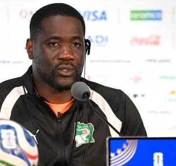 ph.Faé Emerse ancien coach des Eléphants Football/ Eléphants de Côte d’Ivoire – Emerse Faé, le sélectionneur franco-ivoirien de 42 ans, part sur une bonne note