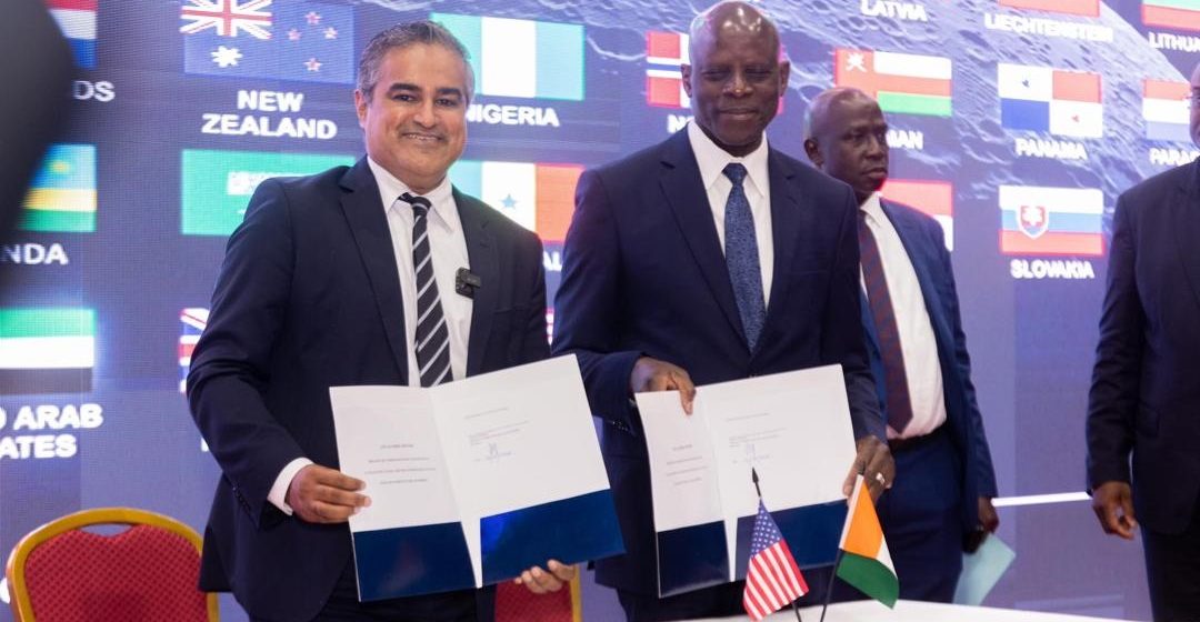 ph. Convention USA -CI 1 Coopération spatiale – La Côte d’Ivoire signe les accords Artemis : Pourquoi Washington félicite Yamoussoukro