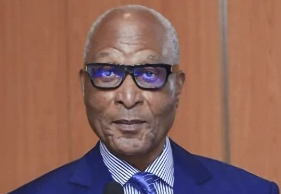 ph. Louis André Dakoury-Tabley décédé Hommage / Décès de Louis-André Dakoury-Tabley – Guillaume Soro : « Je garde notamment le souvenir de novembre 2002… »