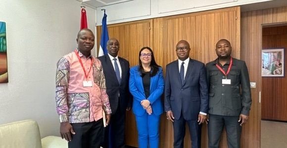 ph. café rencontre Nicaragua Cacao mondial – Le Porte-parole des pays producteurs de l’ICCO parle de divers sujets avec l’ambassadrice du Nicaragua en Suisse