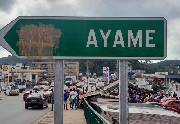 ph. indications kilométriques effacées Côte d’Ivoire / Région du Sud-Comoé – Ces panneaux qui induisent populations et automobilistes en erreur