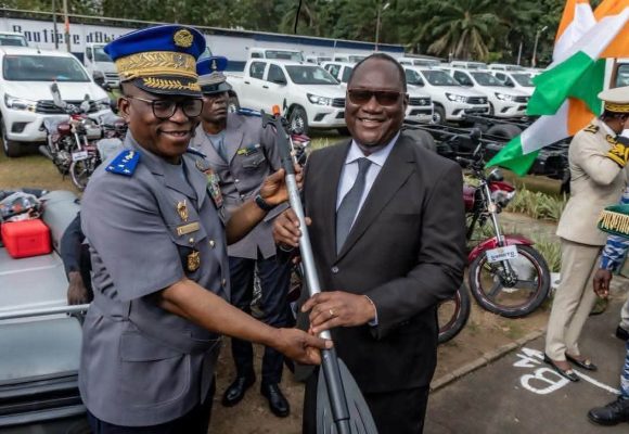 ph. orpaillage clandestnin sécurité equipemets Côte d’Ivoire / Lutte contre l’orpaillage clandestin – Le ministre de la Défense équipe ses hommes pour intensifier le combat